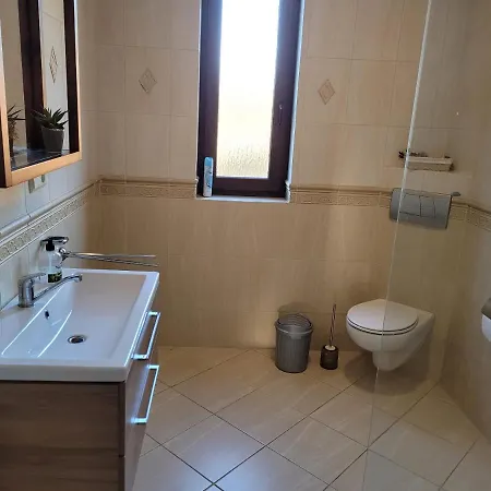 Kaszubskie Zacisze 2 Dom Nad Jeziorem, Sauna, Balia Ogrodowa Lipusz Exterior foto